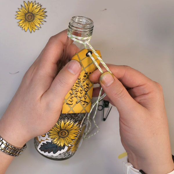 Adding Tag to the wine bottle flower vase
