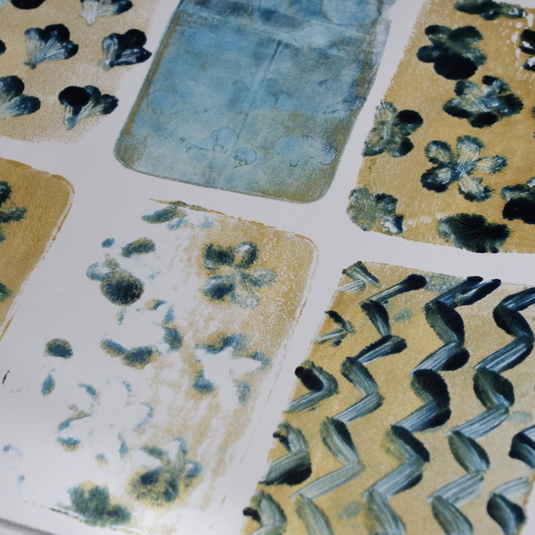 Printing with Gelli Plate Minis using Rectangle Plate and Paintbrush