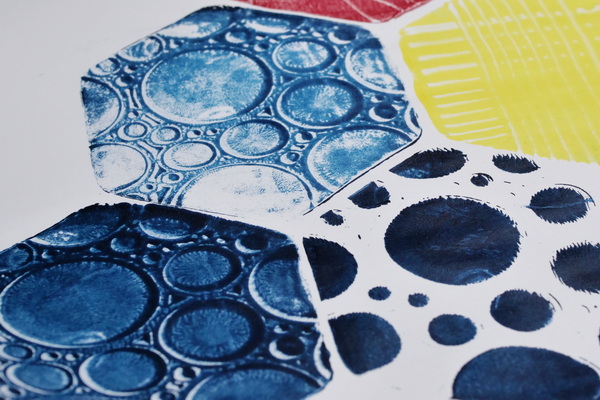Printing with Gelli Plate Minis Hexagon plate and stencils