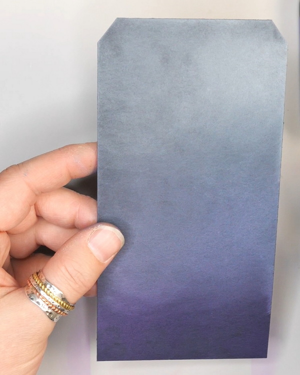Blending Distress Oxide Inks to Create a Black Paper Background