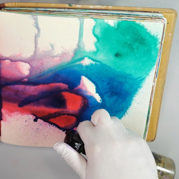Acrylic Paint Blending Using Golden High Flow Acrylic Paints in an Art Journal