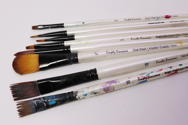 My recommended paintbrushes for emerging artists Simply Simmons Acrylic Brushes