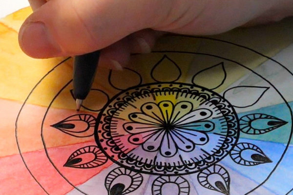 How to create a mandala circle 3 adding leaf shapes