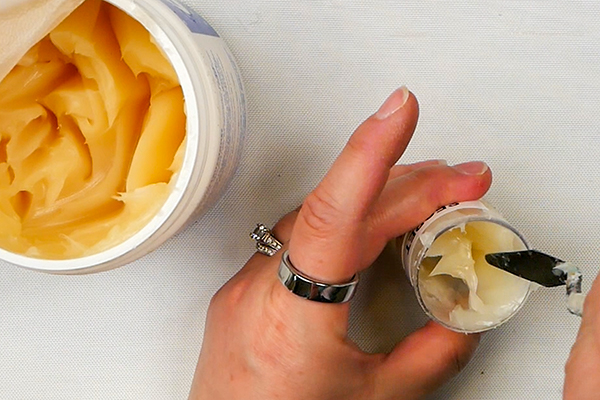 Adding Yes Paste to a jar