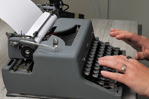 Use an old typewriter to make art journal quotes