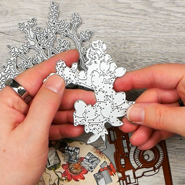 Steel rule dies that can be used for cutting out images from collage papers